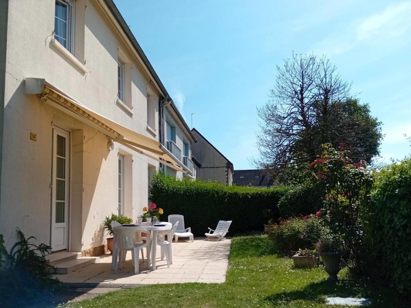 Maison De Charme Proche Centre Ville Avranches Eksteriør bilde
